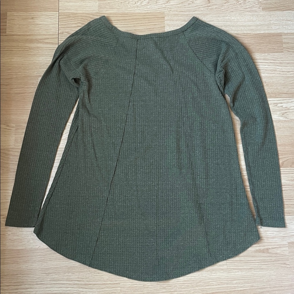 Sun & Shadow Sage Green Ribbed Top - Picture 7 of 7